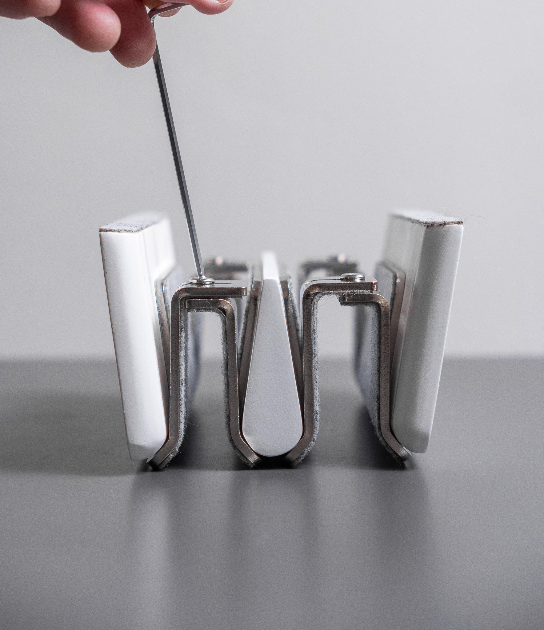 Vertical Laptop Stand | Adjustable | White