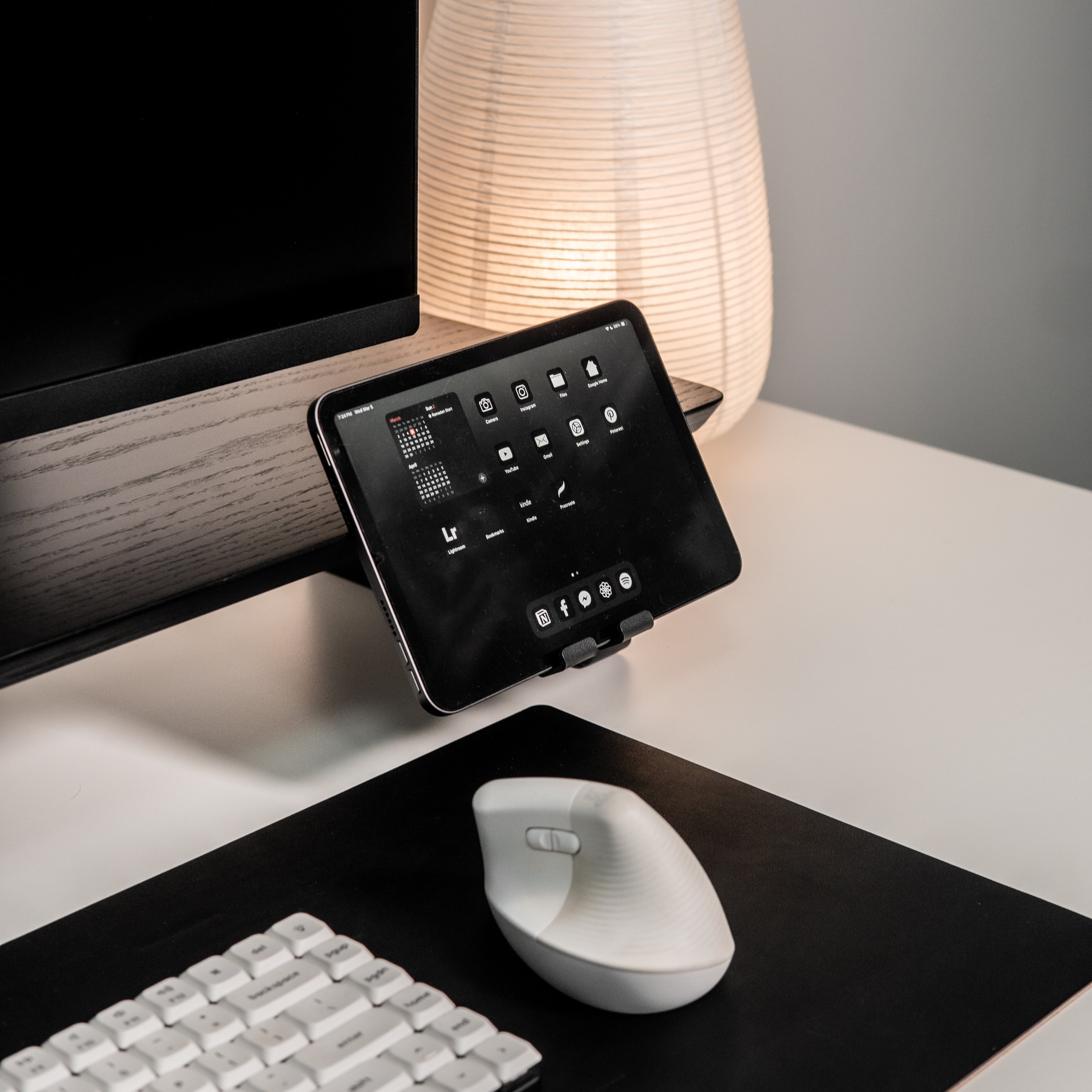 Tablet/Phone Holder for Cockpit Setup | Black